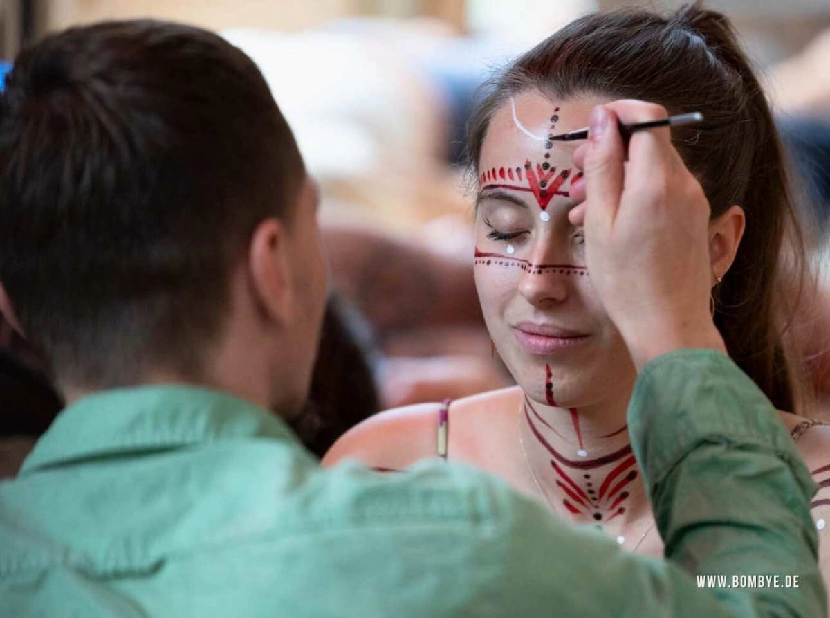 1:1 Bodypainting Ritual